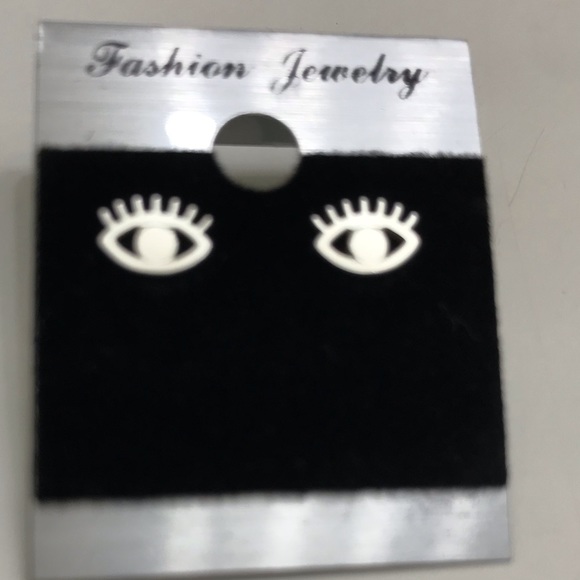 👀 LOOK! 4 for $13📦 Women's Trendy👂Earrings 👁️ - Picture 3 of 3